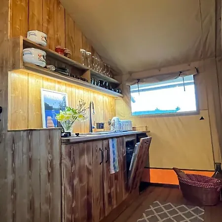 Luxe tent Wioska Wakacyjna Glamila *