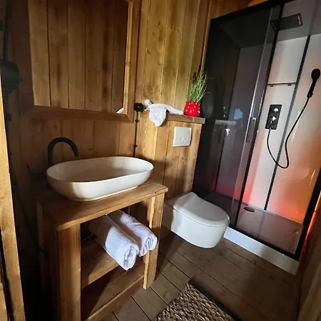 Luxe tent Wioska Wakacyjna Glamila Sterławki Wielkie